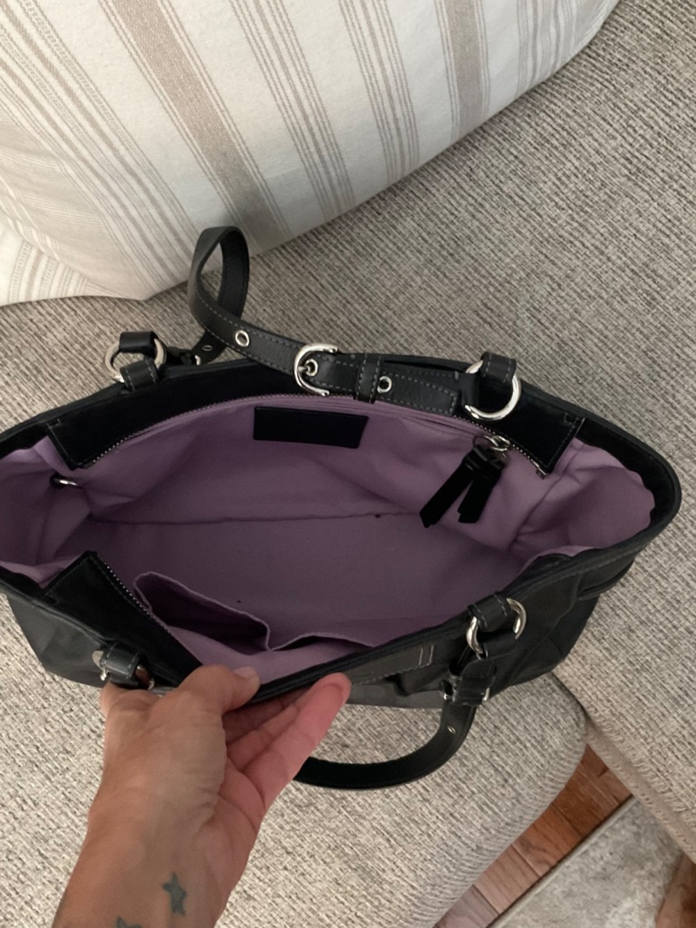 Coach Bag - Picture 4 of 5
